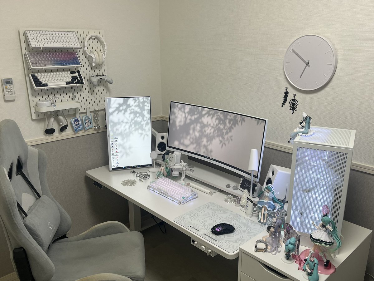 0218Mukuta's tweet photo. これが→こう！
 #desksetup https://t.co/ZzY0OJUNhg