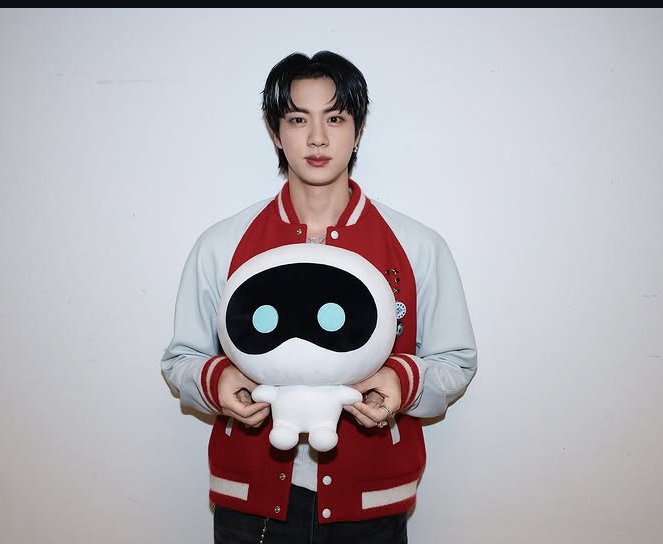 FariaRahma90180's tweet photo. The way he hold wootteo's hand😊 https://t.co/zUc0CGYmPz