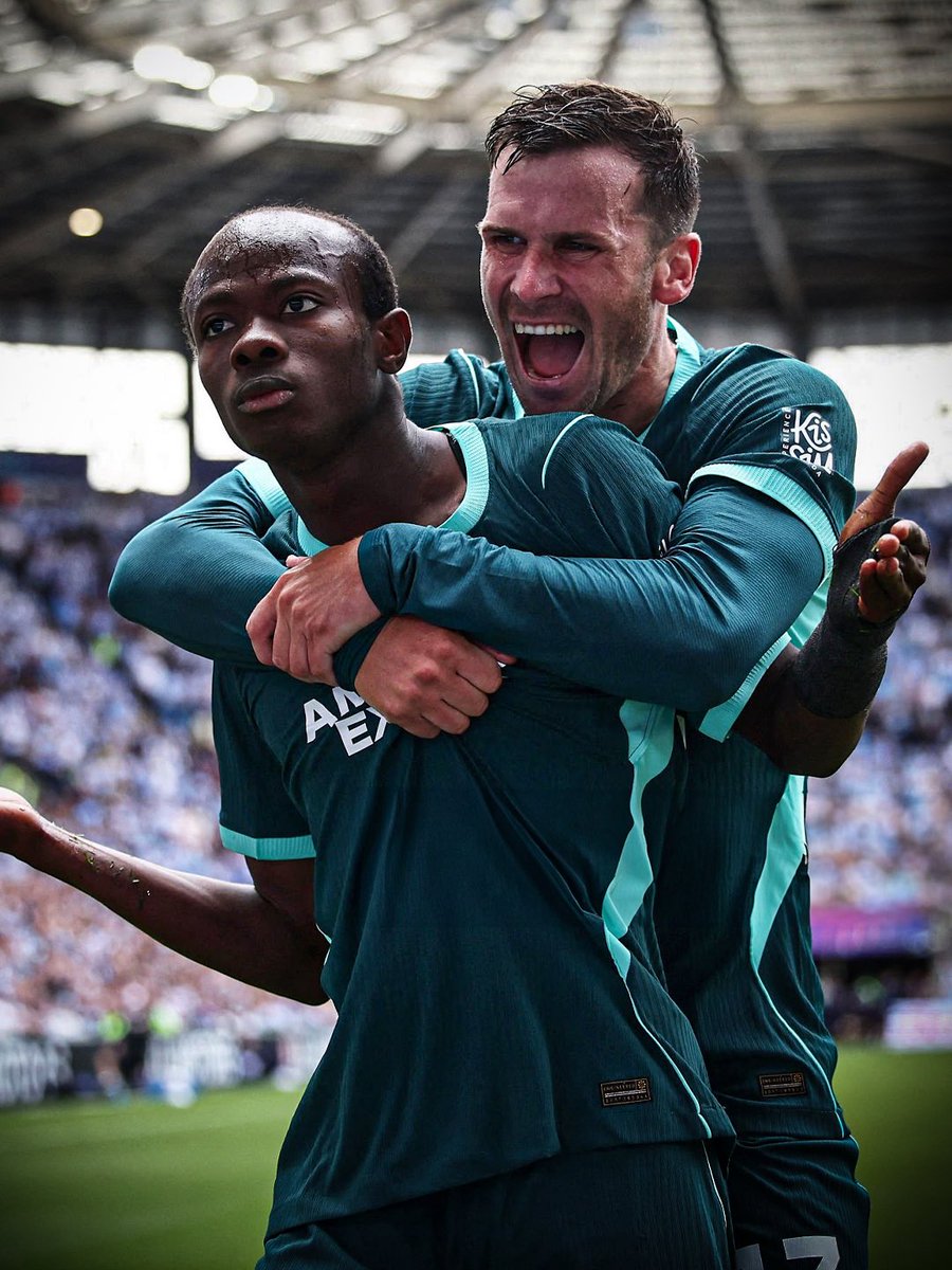 RisingBallers_'s tweet photo. When it comes to rising ballers, no Prem club does it better than Brighton. Another goal for 20-year-old Malick Yalcouyé. 19-year-old Kostoulas leading the line with a goal and penalty won. 22-year-old Ayari scoring from deep. 19-year-old Vuskovic holding it down at the back. Rising Ballers coming off the bench.

Every year Brighton find gems for a fraction of the price of the rest of the market. The scouting team needs a raise. Brighton are doing things right. 👏🏽