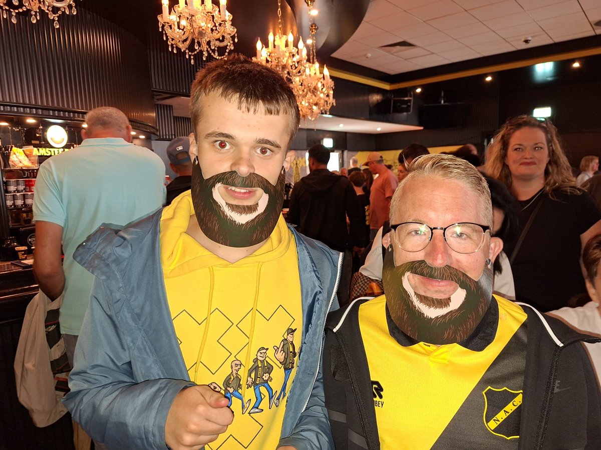 BaJoDiToCo's tweet photo. Op dagen als vandaag #OpendagNAC dan zijn er altijd weer momenten en dan maakt je hart een sprongetje!!

Kleine dingen, grootse momenten!! Mooie gesprekken, lieve knuffels!!

#NieuweProfielfoto
#NACPraat

💛🖤
#ZVGKind
#ZieHun https://t.co/R3ECGOQdN8