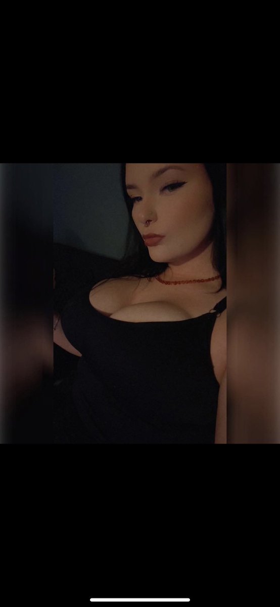 stupidasso10101's tweet photo. send me a dm if you have more of her 
#slut #uk #ukgirls #chav #ukchav #wankchat #irl #exposed #ukteen #snapleaks #snapchatleak #chavs #ukchavs https://t.co/tdXzFZkm14