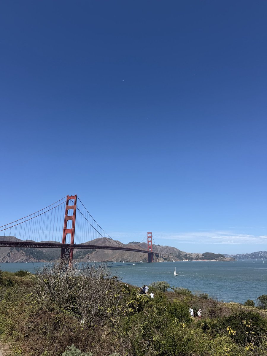 StaniKulechov's tweet photo. SF. The very few people in crypto here are focusing on stablecoins and RWAs, plugging them into onchain finance. https://t.co/g5wbMJ7QHb