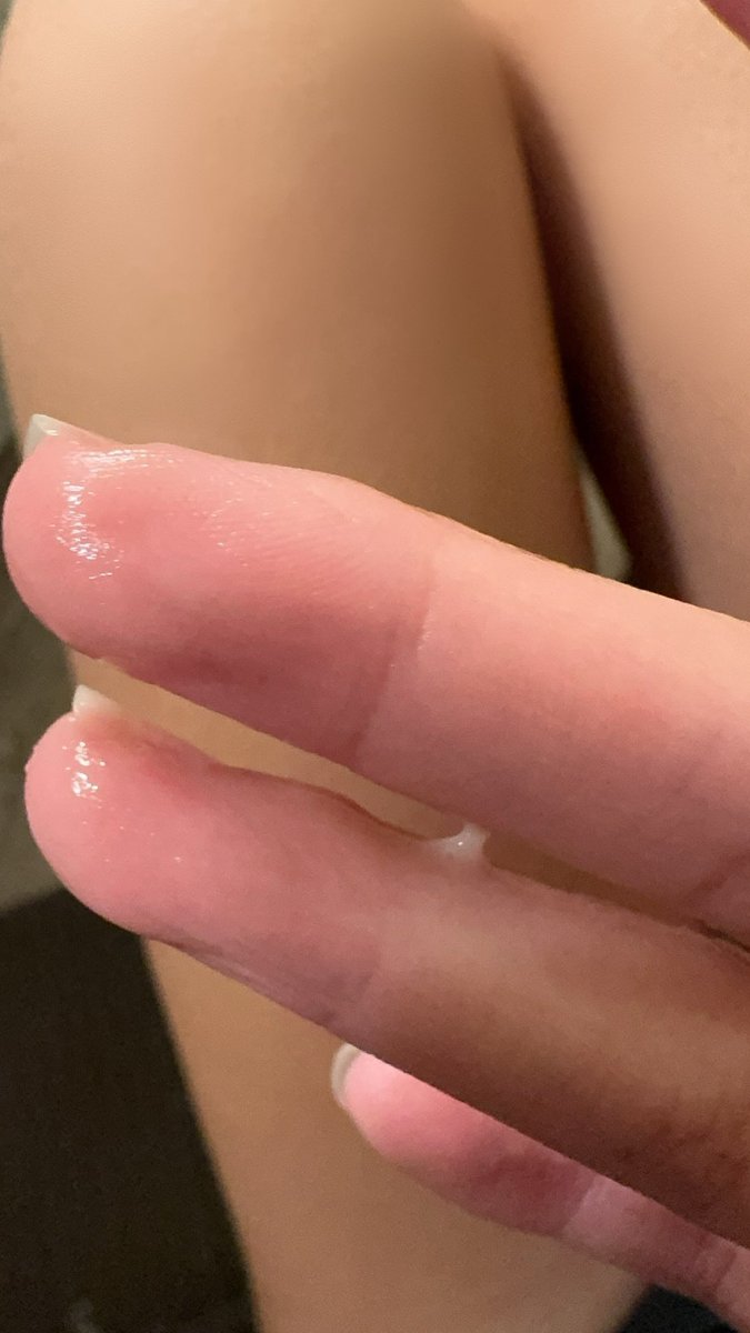 TPintu85787's tweet photo. 刚拍的福

有男生来帮我锐评一下粉的还是黑的吗？ https://t.co/jTfto4I7XA