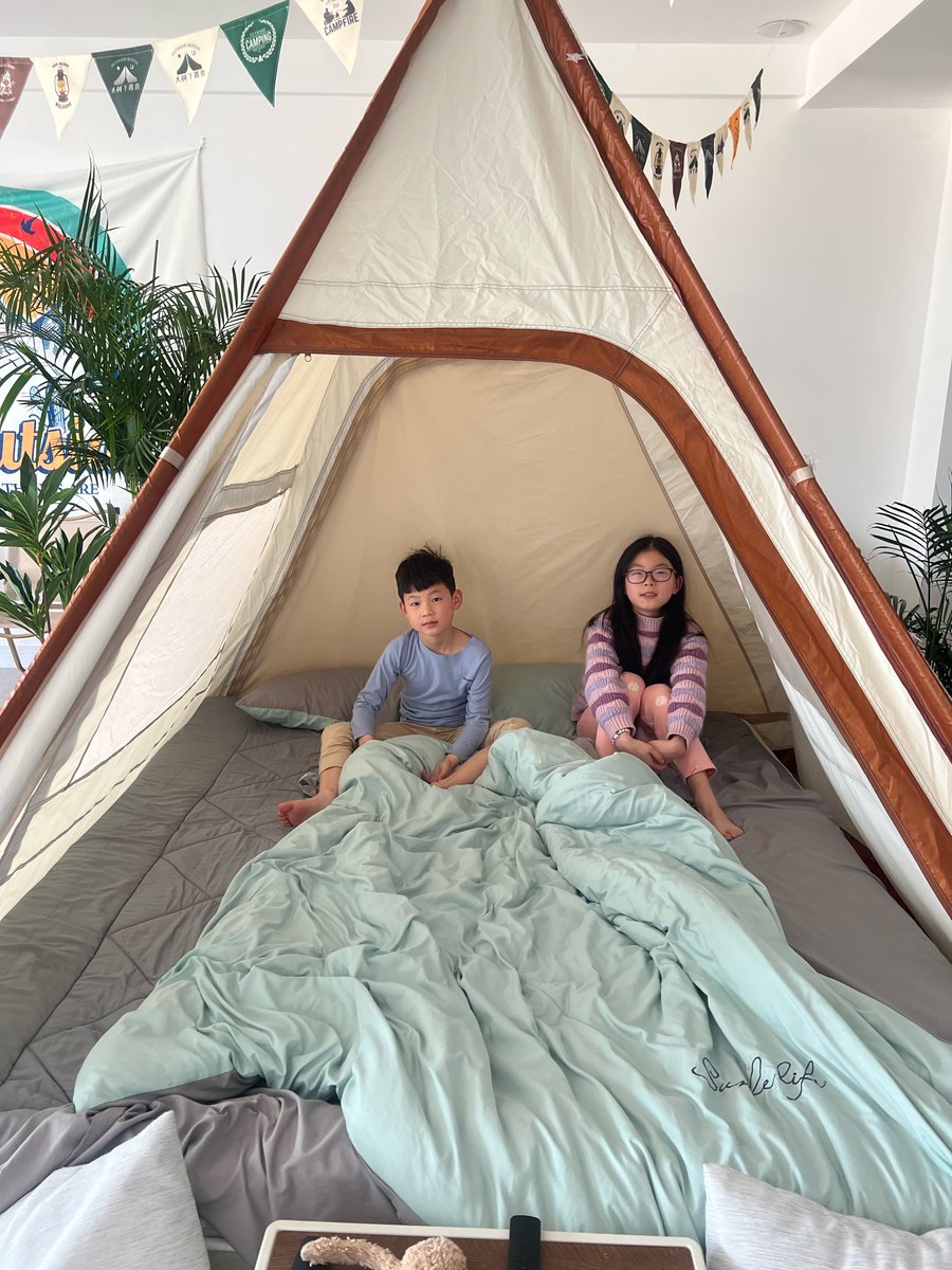 nibbr383471's tweet photo. Spent the afternoon building pillow forts u0026 laughing till our sides hurt with my little buddy  Parenting win = messy floors + endless memories. https://t.co/wC84UOoPbj