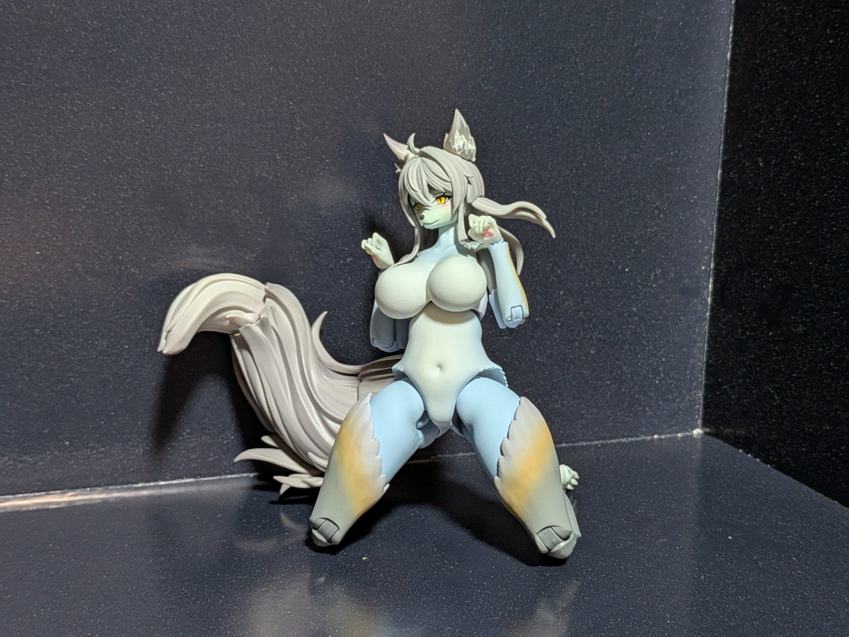 ponchi_tool_7's tweet photo. 悩みましたが、結局リヤのパーツをしおんに移植しました！

ボリューム満点のボディにボリューム満点の尻尾！
とても良い！！めっちゃ好き！！！

なんかよりえちぃ感じになった気がします^^
あとついでに塗り直しも無くサクサク工作出来るのも加点ポイントだと思います！

#魅獣の果実 #MijunoKajitsu https://t.co/RH9vOak2cr