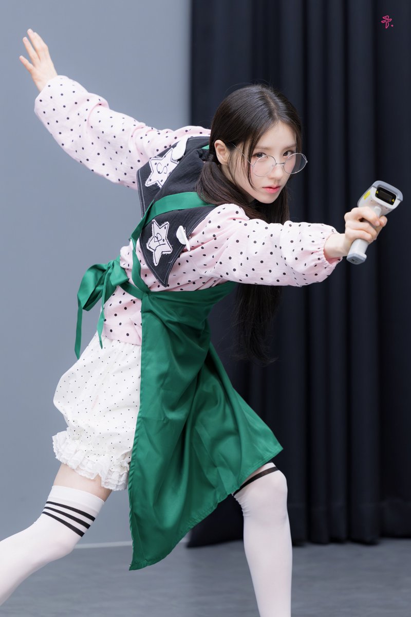 9__HJ's tweet photo. 260829 팬싸인회 HQ

何が大切かなんて、他人が決めることじゃない

#희진 #HeeJin #ARTMS #아르테미스 https://t.co/X9MILa8s9a