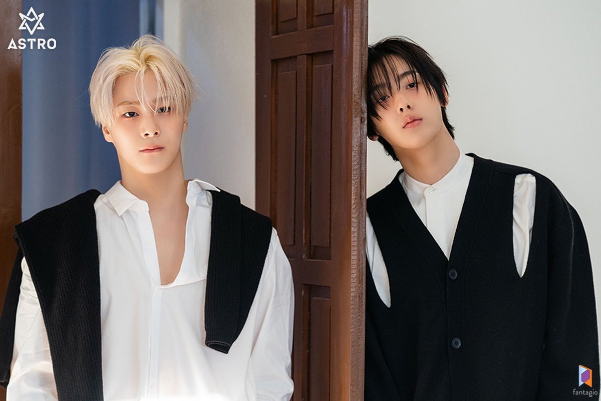 binwoobren's tweet photo. Happy anniversary our supremacy Dddankong i love you so much my beautiful boys

6 YEARS OF LEGENDARY MOONBIN SANHA
#딴콩_데뷔6주년_축하해 #문빈 #윤산하 @offclASTRO https://t.co/8GktCMNb5C