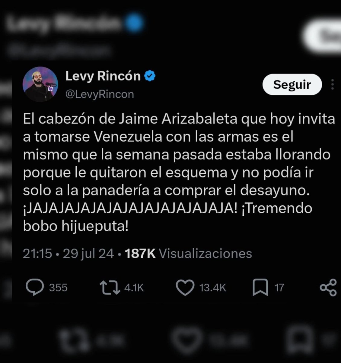 AzulPelicano's tweet photo. @LevyRincon @ivancam @LevyRincon llore que su único talento es ser el chupa medias de Petro. https://t.co/WtgKFEcB04