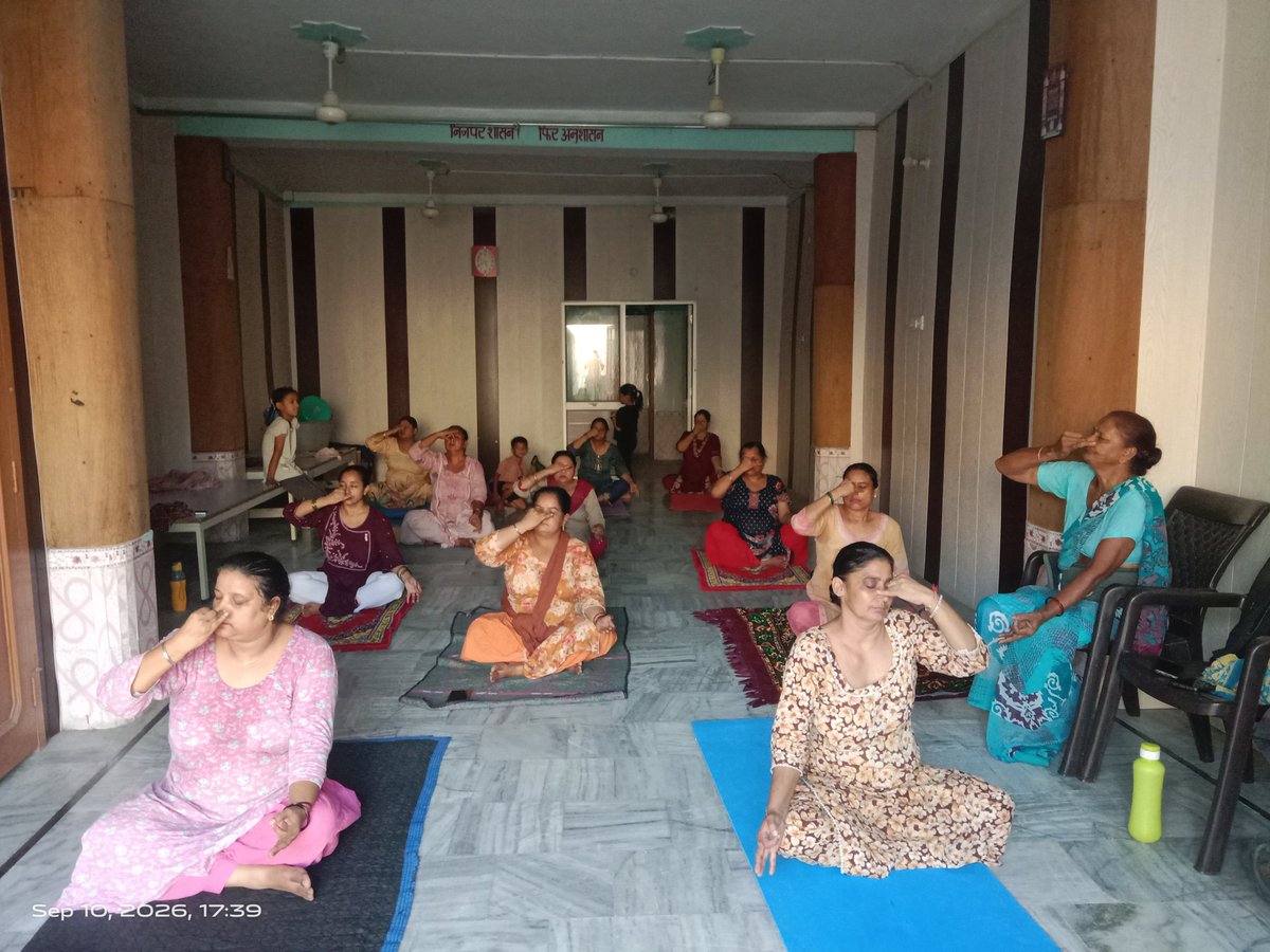 Sharanpreet_02's tweet photo. #cmdiyogshala #appbalbir #yogaforall @cmdiyogshala @cmdysangrur #cmdysangrur https://t.co/Xrq4fgCO14