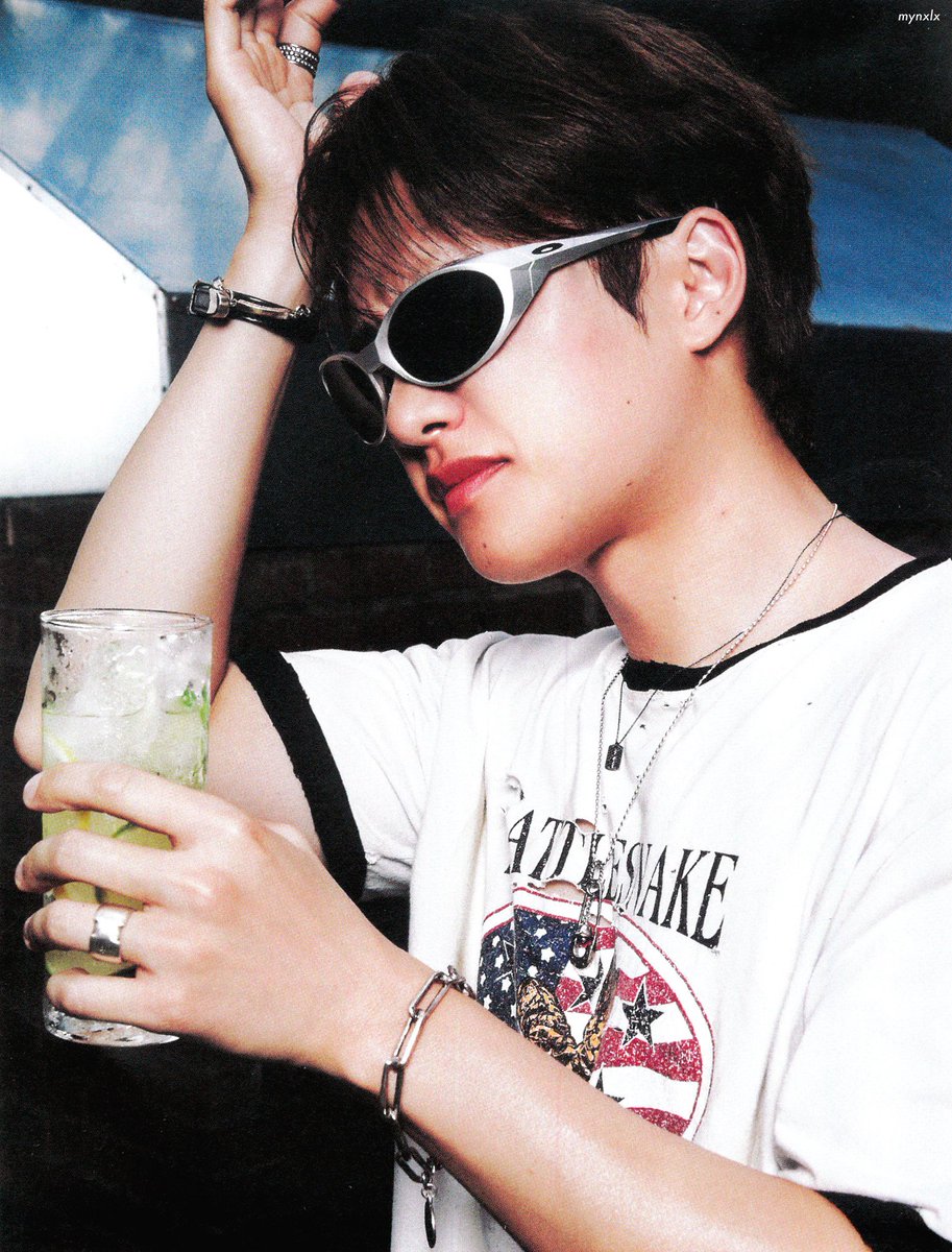 mynxlx's tweet photo. [SCAN] 
#도경수 DOPAMINE - POP ver