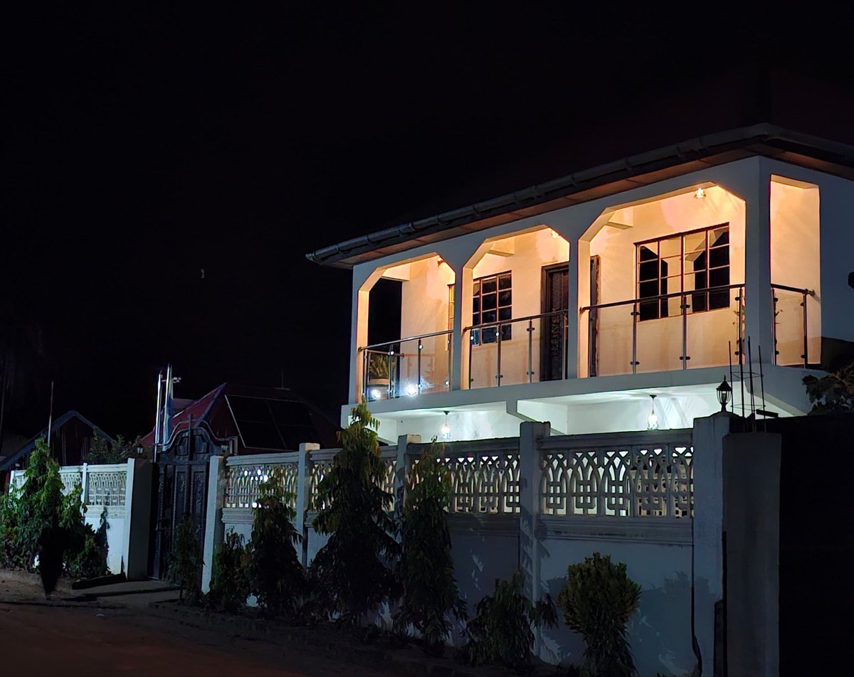 CenterMemory's tweet photo. The Sierra Leone Civil War Museum at night - we have an outdoor space you may rent for small events. There is also a conference room for meetings. The museum is located in Lungi. https://t.co/vxNG4NE3Bx