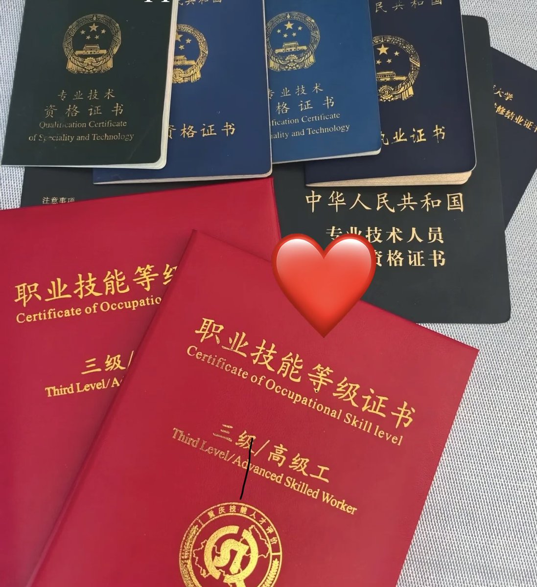 JevonBair's tweet photo. 🥕办证🥸刻📅章🏀
🖨专业🧡快速💁安全😄
这里有最高效的服务✌️办理各类证件
🐧QQ：3869568163
✈️Telegram：@maniubi188
🌍WhatsApp：+852 6 521 7383
护⚖️照、签☃证、身份🧥证🍯
毕业😡证🥒硕士学位证书👞学历提升🛳专业硕士学位证书📊中级会计证🤒海员证📎资产评估师证🐴汽车维修工证🍆办户口本 https://t.co/S1KF96jlDx