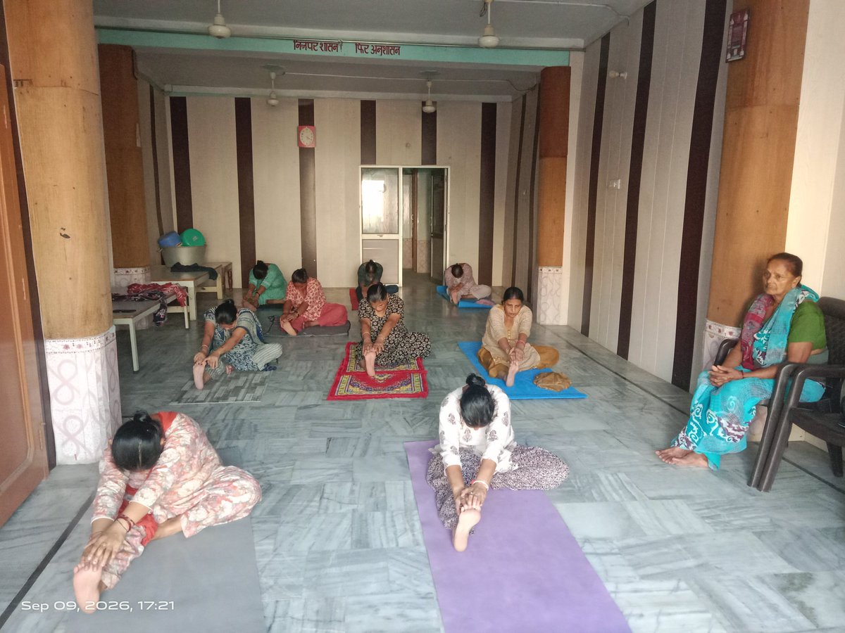Sharanpreet_02's tweet photo. #cmdiyogshala #cmdysangrur #appbalbir #appgovernment #yogaforall @cmdysangrur https://t.co/ffushMR6VM