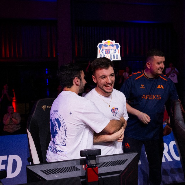 YuNoFAS's tweet photo. LFT Post

Hello everyone, after a season with @/Otakar_esports I am looking for a new team to compete with for all of next year.

* Smokes or flasher
* Open to any region🌎
* Fluent 🇬🇧 / 🇪🇸

References: @thinkiiCS / @KronDominguez00

Contact: yuno@wwzagency.net or my agent @samuujl_