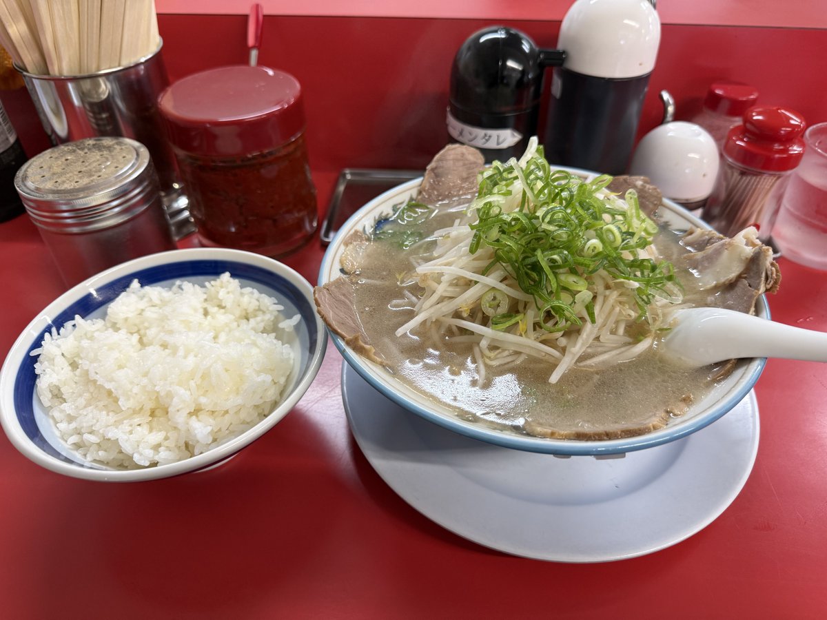 mitch_mitch__'s tweet photo. 自分調べだけど、お昼に食べたラーメン福が1番美味しい https://t.co/3KpjviCWaC