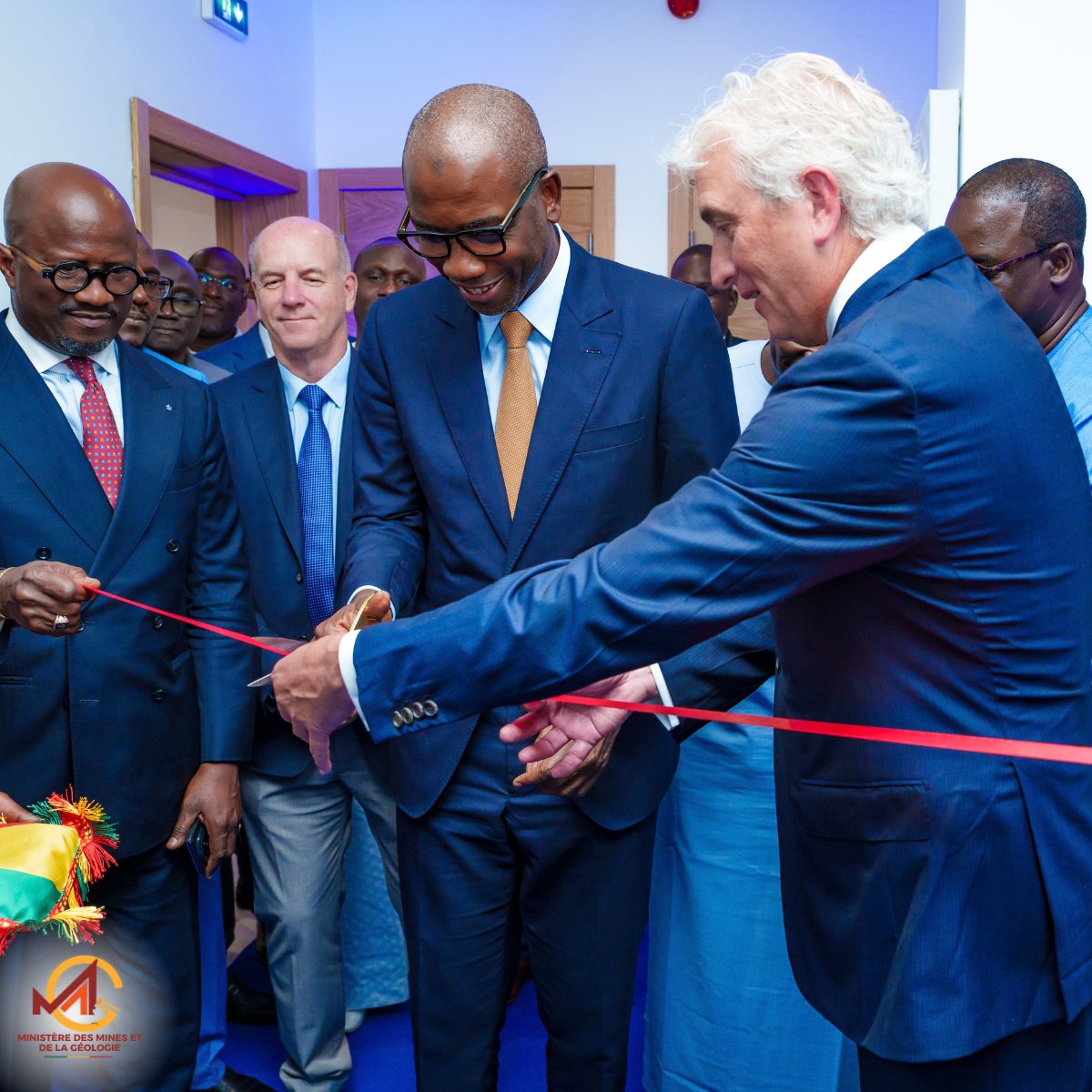 mmgsenegal's tweet photo. Inauguration du siège de BOYA-SA à Dakar en présence du Ministre Cheikhou Oumar SECK. L'État réaffirme son accompagnement du projet aurifère et priorise l'émission du titre d'exploitation. Investissement annoncé : plus de 350 millions de dollars.

#Sénégal #Mines #BOYASA #Fortuna https://t.co/vm1mloBGdT