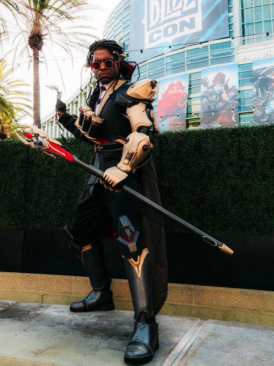 PlayOverwatch's tweet photo. Doctrine’s very first cosplay at BlizzCon? Consider us obsessed 🤩📸

Shout out to @DJCroft_ for crafting such a stellar Doctrine cosplay in honor of his official reveal here at BlizzCon 2026. https://t.co/8kZ4pfXmbn