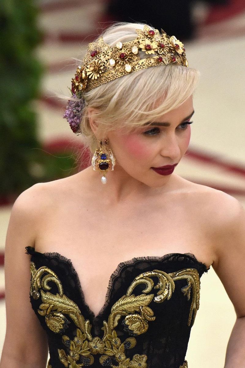 lem0nycakes's tweet photo. sometimes i think about emilia clark at the 2018 met gala and pass out https://t.co/tHfmH4b2pu