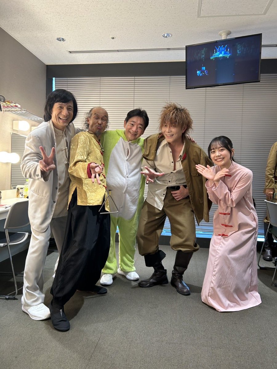 kishownstarmaps's tweet photo. 笑う朗読3日間やり切った‼️
参加の機会を頂いて幸運でした
生の瞬発力を試される空間で
自分の良さをそれなりに発揮できた手応えが
色んな反響で自分に返ってきたのを
何よりも心地よく感じられました
以前から思わなくはなかったけども
僕は朗読劇に向いてるかもしれない
楽しかったありがとう😆 https://t.co/48egUSzPGy