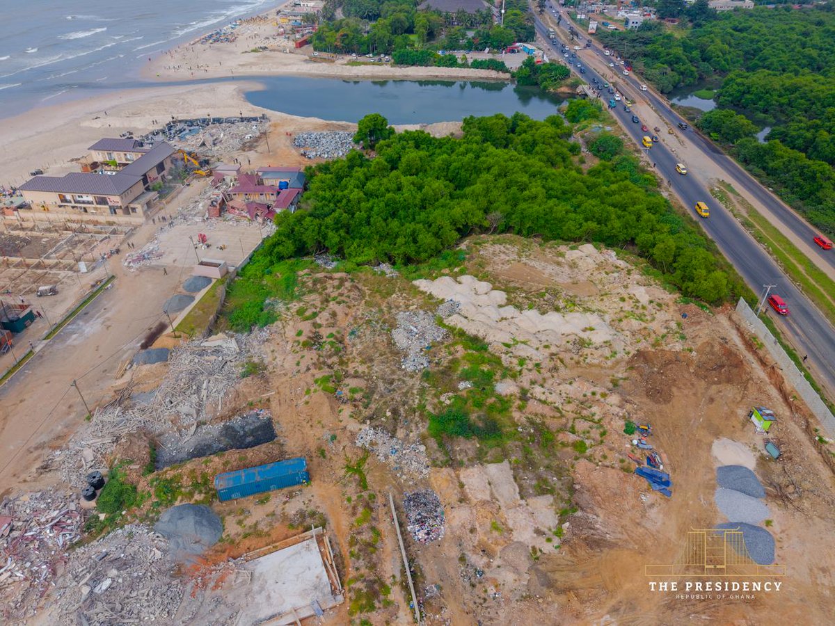 Citi973's tweet photo. Aerial view of demolished illegal structures along Laboma beach

#PinkFlamingoClub #LabomaBeach #DemolitionExercise #GreaterAccra #GhanaNews #ChannelOneNews #CitiFM https://t.co/7stFg6gH23