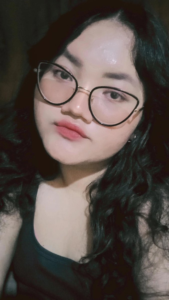 zzeaah's tweet photo. agak badmood dikit, cara kembaliin mood gimana ya? https://t.co/ZeSHXwRxHb