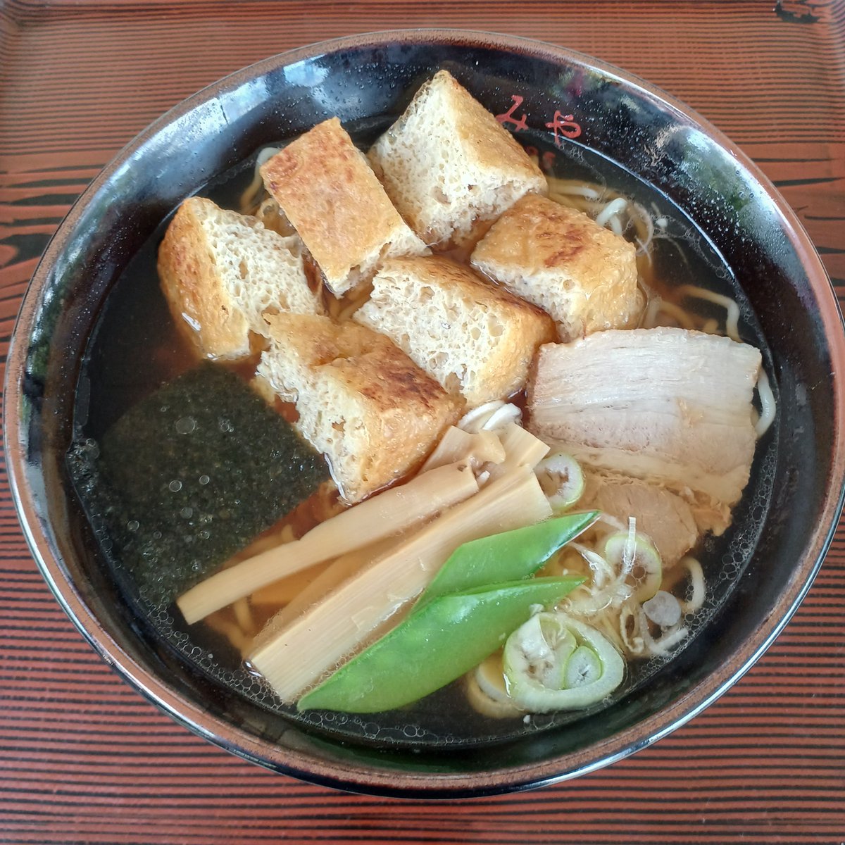 okaracya's tweet photo. 2026/9/13(日)🌤️
お疲れさまです
すっかり秋らしくなったけど、今日は蒸し暑かったですね！���がいっぱい飛んでて蚊取り線香つけました😓

今までと違う
栃尾油揚げラーメンと栃尾油揚げうどん作ってみました✨ https://t.co/gbbHBc3VH0
