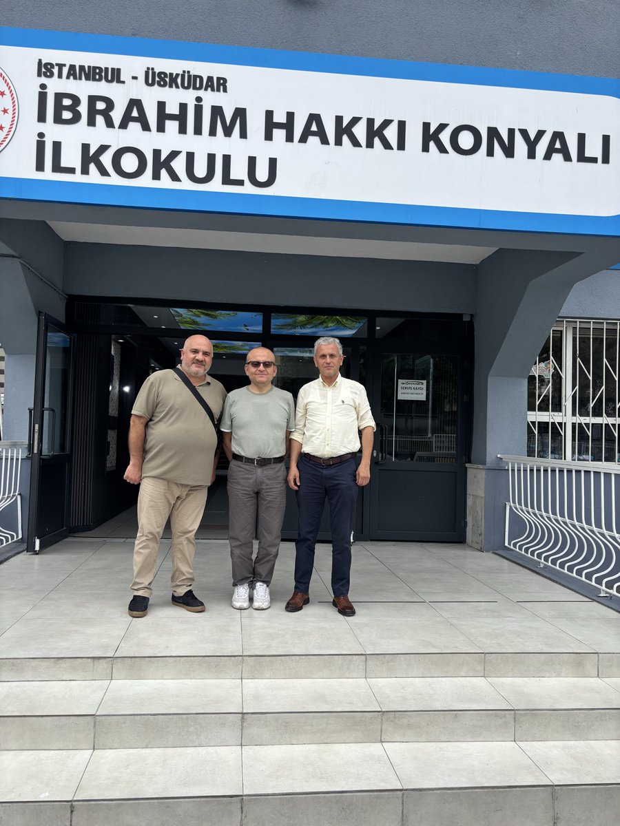 ibrahimsak's tweet photo. Öğrencilerimizle birlikte
yeni döneme "merhaba" diyoruz.

​#MaarifinKalbindeİstanbul

@MucahitYentur https://t.co/PknRmO8Ni2