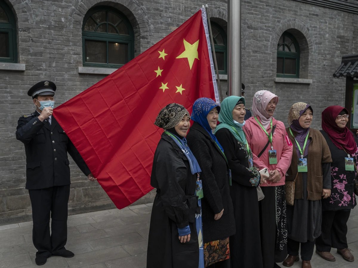 gulmineeeefb's tweet photo. @latin_amerikada @JacobAgnieszka @JackLunac @TodayinHistory Thanks you cooked her. I lived in china 6 years, my husband was Chinese, but we seperated now. In china muslims are living in peace. there is a vast difference in mentality and civilization between Europe and Asia. Asia is completely different++ https://t.co/48PGgW9uQC