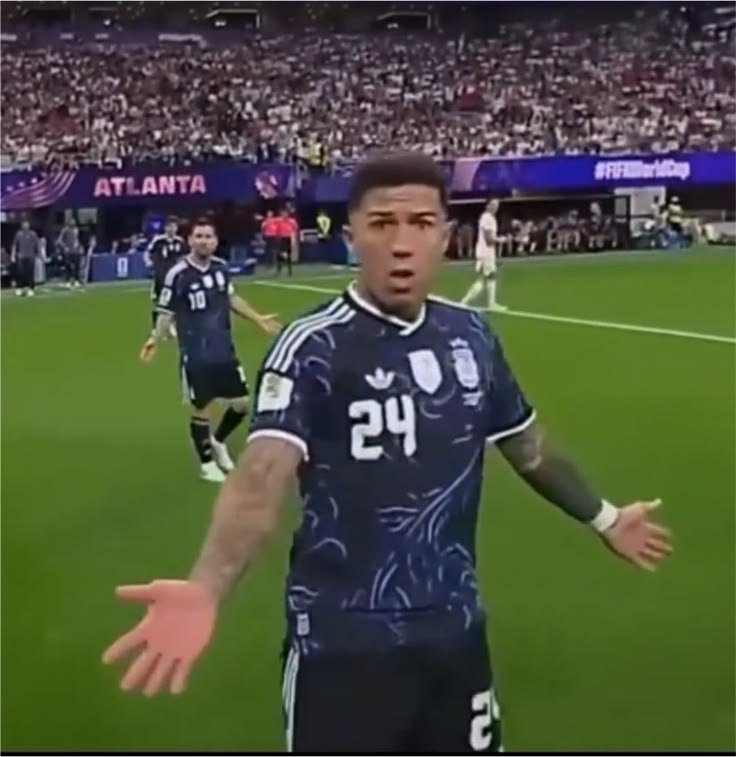 enzrling's tweet photo. se actualizo el meme 😭 https://t.co/tdqlfuhsXs