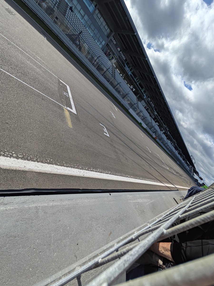ToastMitSalz's tweet photo. We Had so much fun Yesterday at the #nls8 at the #nürburgring https://t.co/t240mOUJXt
