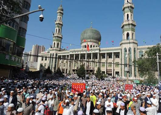 gulmineeeefb's tweet photo. @latin_amerikada @JacobAgnieszka @JackLunac @TodayinHistory Ibut Europe is traditionalist and resistant to innovation. this resistance not come from conservatism, but from ignorance. We've been to Thailand, there were mosques, churches, and everything else there, and people lived in peace. Yet, you cannot live side by side with Europeans. https://t.co/eHfXeuC3DN