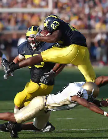 JoeReynoldsAH2's tweet photo. 🏟️ On this date in 2003.... 

   The Wolverines set the NCAA single-game attendance record as 111,726 fans witness a 38-0 shutout win over Notre Dame. 

#TheBigHouse