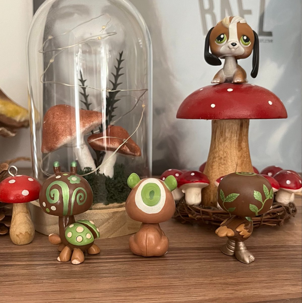 wildestpetshop's tweet photo. my last customs (from the nature serie i’m doing) 🪲🪵🤎 https://t.co/ppnzH1sWGx