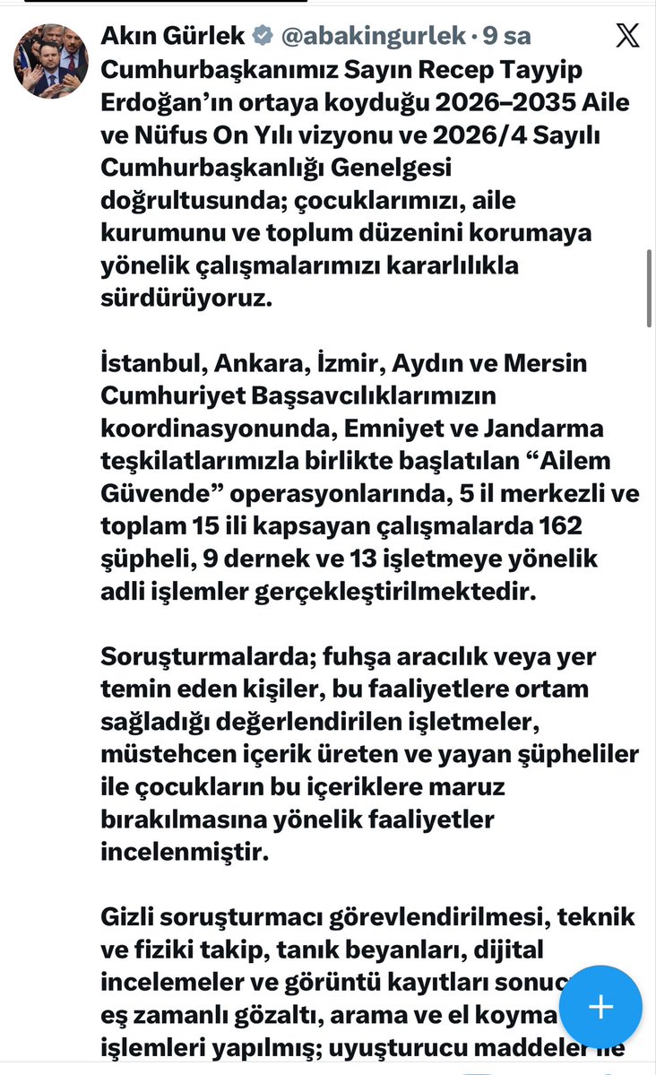 fatihtezcan's tweet photo. Ey Aile Bakanlığı!
@tcailesosyal 

Adalet Bakanımız AİLEM GÜVENDE diyerek 10’LARCA LGBT DERNEĞİNİN VE SM HESABININ KAPATILDIĞINI DUYURUYOR!

Tüm halkımız tebrik teşekkür ediyor!

Tek yer hariç: SİZ!

AİLE BAKANLIĞI OLARAK  1 TWİTİNİZ BİLE YOK!

NEDEN?

SİZCE BU İYİLİK DEĞİL Mİ?! https://t.co/FflsJiAnxV
