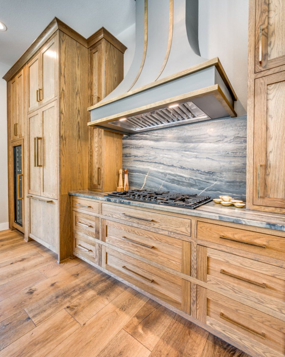 DFWImproved's tweet photo. Want a kitchen that feels both luxurious and livable? Personalized details and durable materials create a space built for real life and lasting beauty.

Book a design center appointment: https://t.co/zPy6xlk8aw

#DFWImproved #HomeRemodeling #KitchenRemodel https://t.co/e6pHyj2tWV
