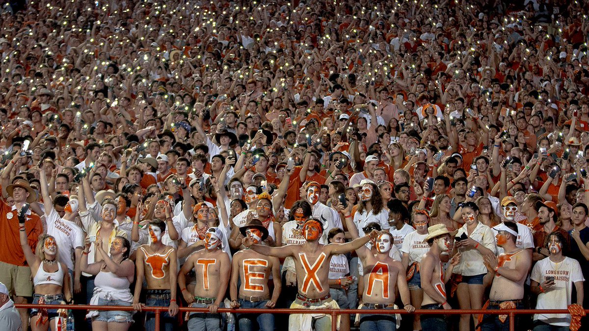 Irishdanny77's tweet photo. @TexasLonghorns 2019, same place, same University. 7 years and people still don’t believe in the great replacement. Credit @Badhombre https://t.co/p6cXjNQYNI