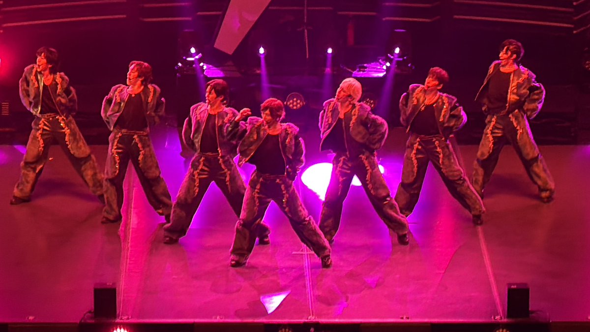mks__asd's tweet photo. 動画を回しながら撮ったのでぶれぶれですがよろしければ写真もどうぞ🙇‍♀️ https://t.co/YcOyKeH56H