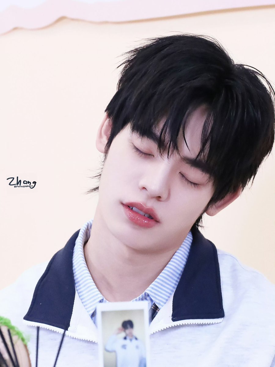 xinxin_1005's tweet photo. pip～pip don't sleep 💤

AUTUMN WITH POR
#WEALDECHOxPOR
#porsuppakarn https://t.co/ZgfU2RBmfe