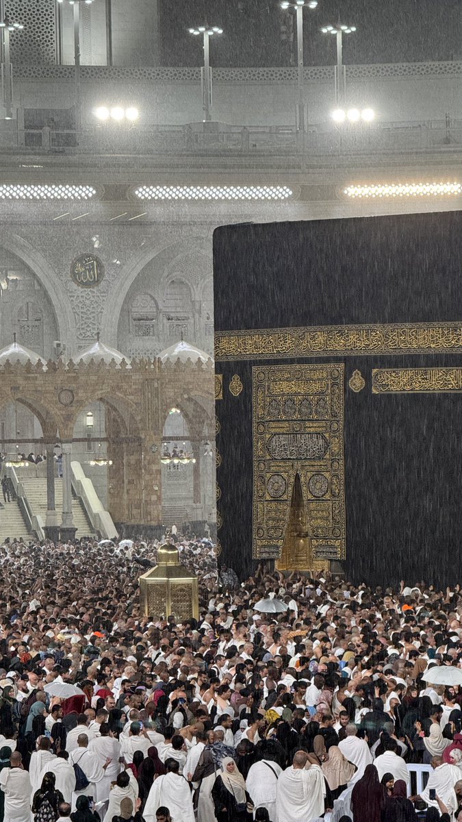iFalcon10's tweet photo. امطار مكه
ما شاء الله تبارك الله والاجواء https://t.co/FqvI77mWkr