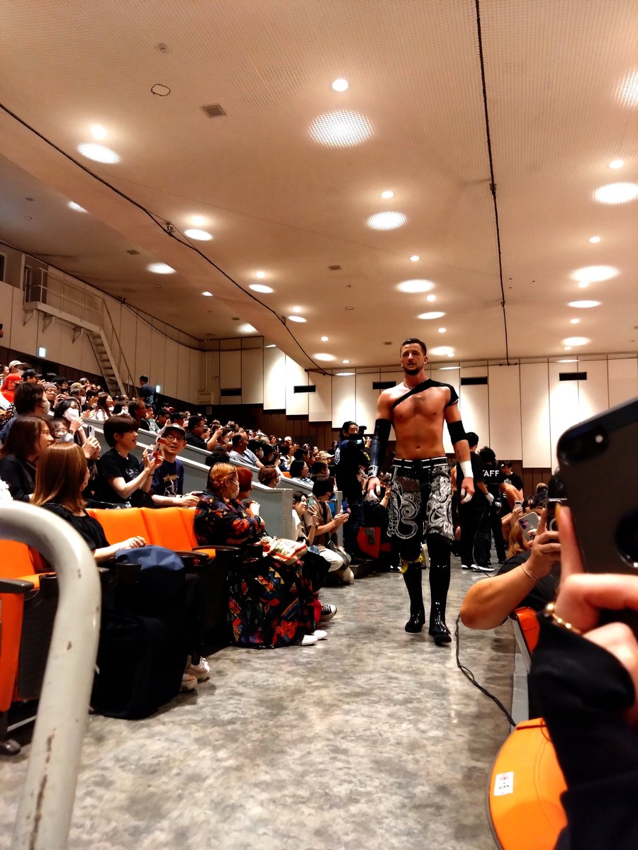 Penta_0203's tweet photo. 楽しい1日だった✨プロレスを観に行くために日々の労働を頑張っております、偉い‼自分 https://t.co/QKIkpN8AVR