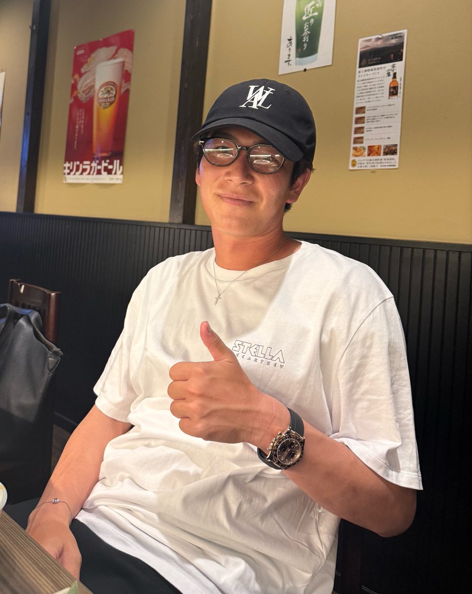 yujitkhs's tweet photo. 復帰祝いに静岡まで来てくれました！
ご馳走様です！
@yanshi2139 
#矢島慎也
#93年 https://t.co/QpnbHeIQ8x