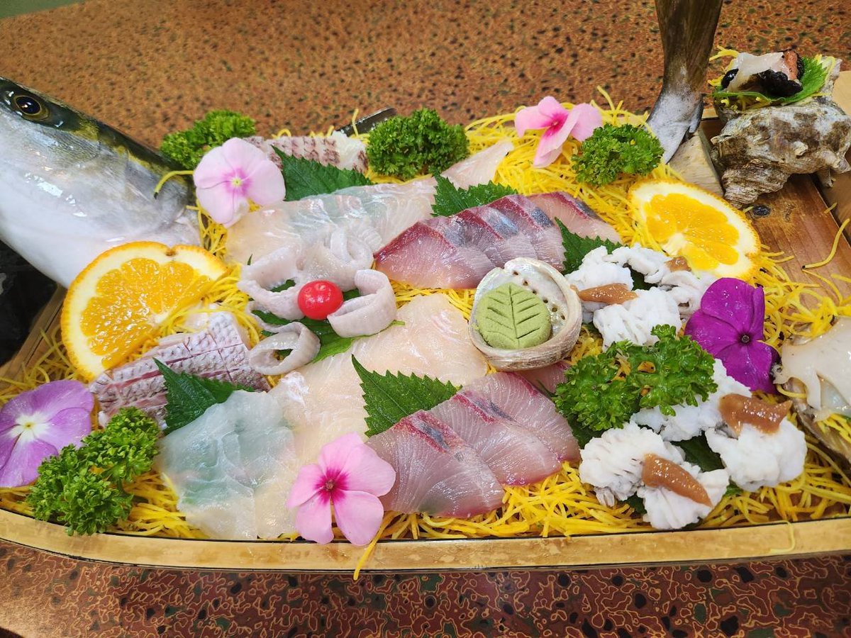 masapokesv's tweet photo. アコヤ貝から真珠とって、アクセサリー制作体験💎民宿で美味しいお酒と料理✨あとはVIVANTみる。
メガガブリアスZでシングルマスボあげ。 https://t.co/yrj1s14Ekg