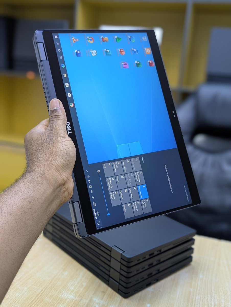 Marketall237's tweet photo. 💻Laptop Professionnel Dell Lat. 7390 2en1

🍀🔥Intel Core i7
🍀🔥8e génération
🍀🔥RAM : 16go PC4 
🍀🔥Disque dur : 256go SSD
🍀🔥13.6" UHD / Tactile (1920x1080)

☎️ 676457 214 (WhatsApp et Appelle)
🗨️ https://t.co/tPVjCbEZXC
🚚 Expédition tous région/ shipping nationwide https://t.co/NTqrTXLNQv