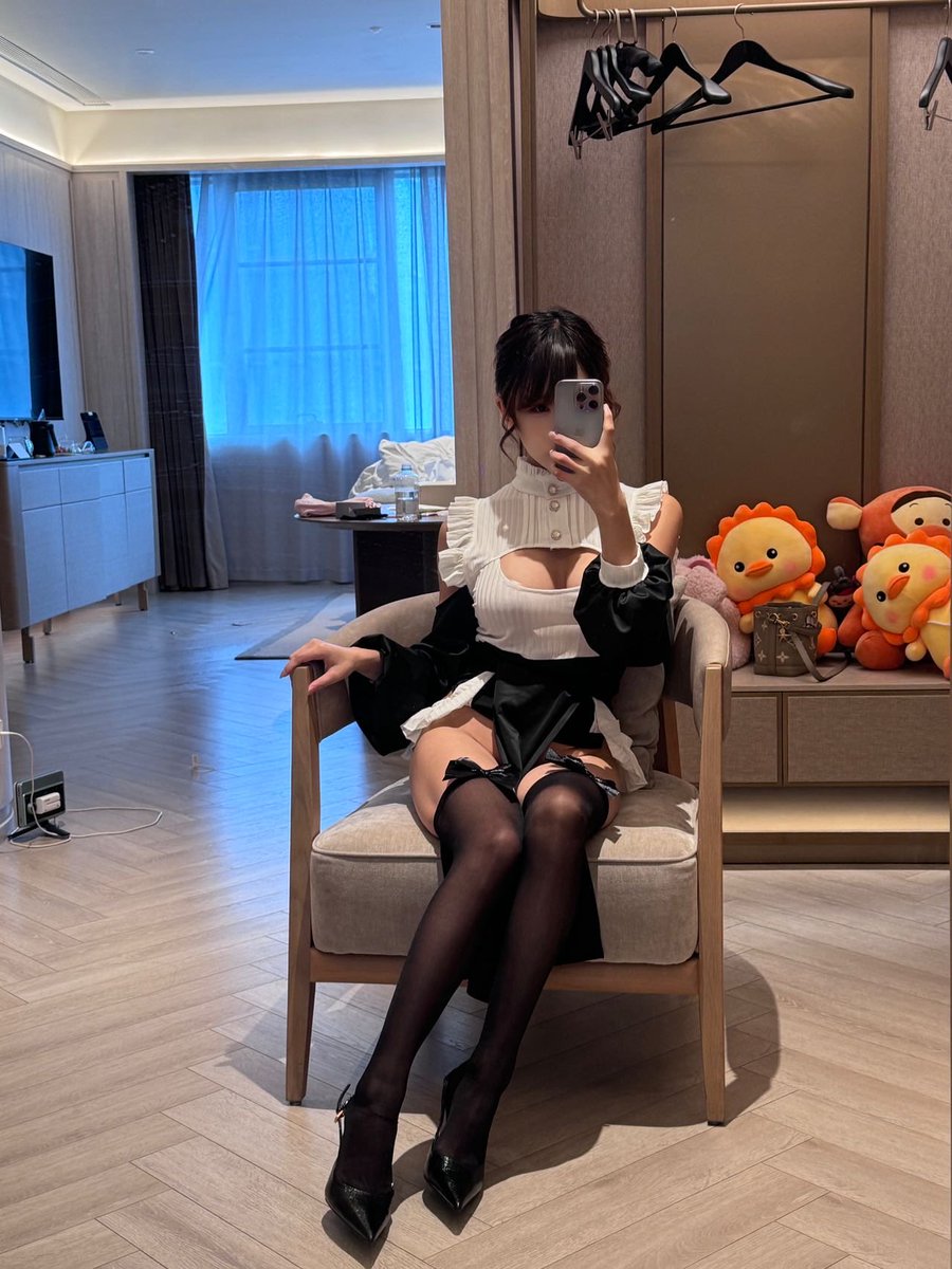 birrell_ja77606's tweet photo. 一样是照片 为什么别人那么多流量和点赞量 https://t.co/x0bCxt7p0V