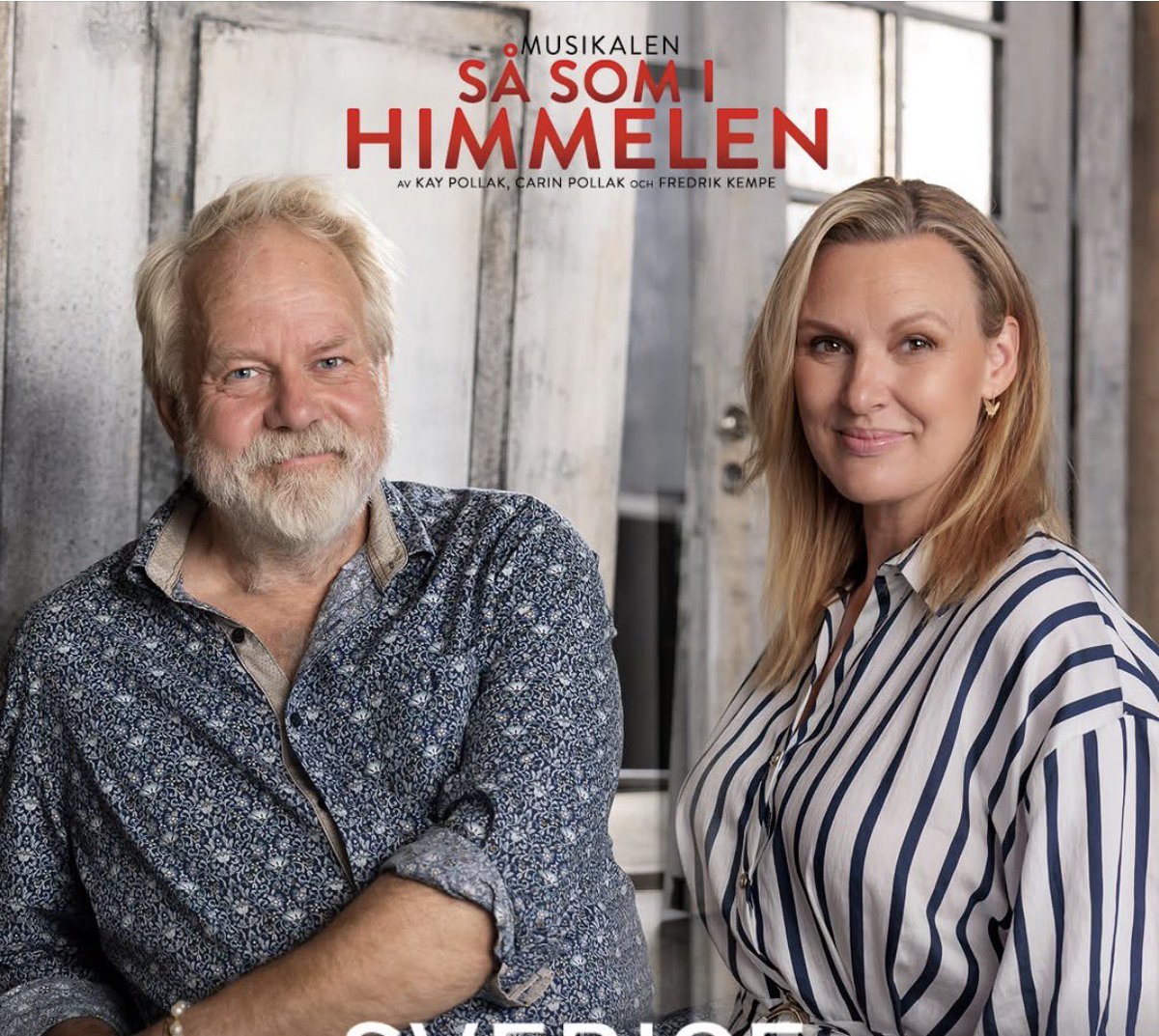 EdwardafSillen's tweet photo. En härlig höst! 
Min uppsättning av Chicago går på Oscarsteatern, vår musikalversion av ”Änglagård” går upp i Helsinki och på SäffleOperan, vår musikal ”Så Som i Himmelen” går nu upp i GBG, och Kardborreshowen som jag gjorde med Per Andersson fortsätter på turné.
🎭Live är bäst! https://t.co/vQuupNG1sf