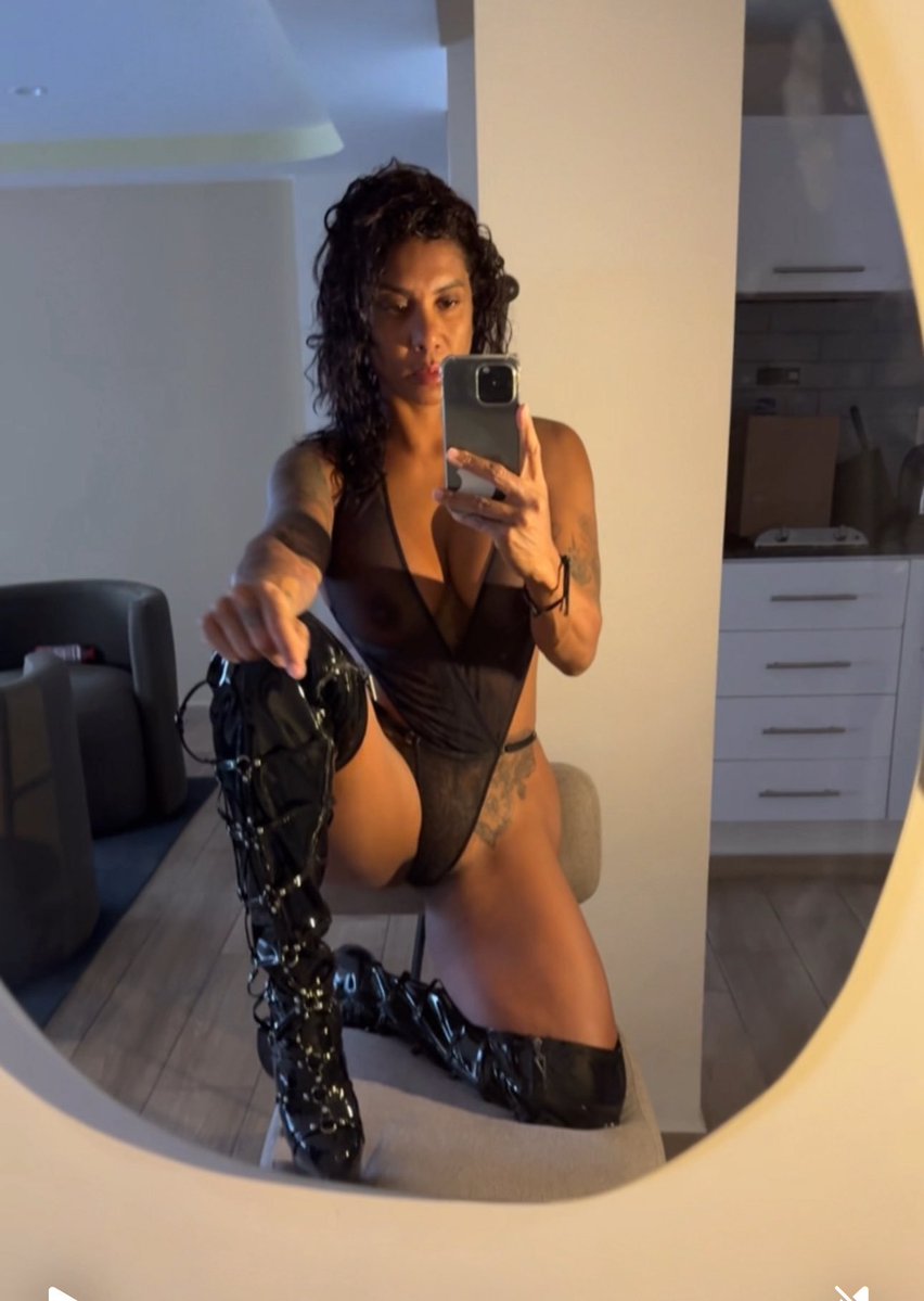 MMilka35489's tweet photo. Same day opportunities all weekend! 

How kinky are you feeling in the lovely summer heat? 

My playroom is cool, no sun hits the walls outside 😈🔥 https://t.co/Dl5JAusLgM