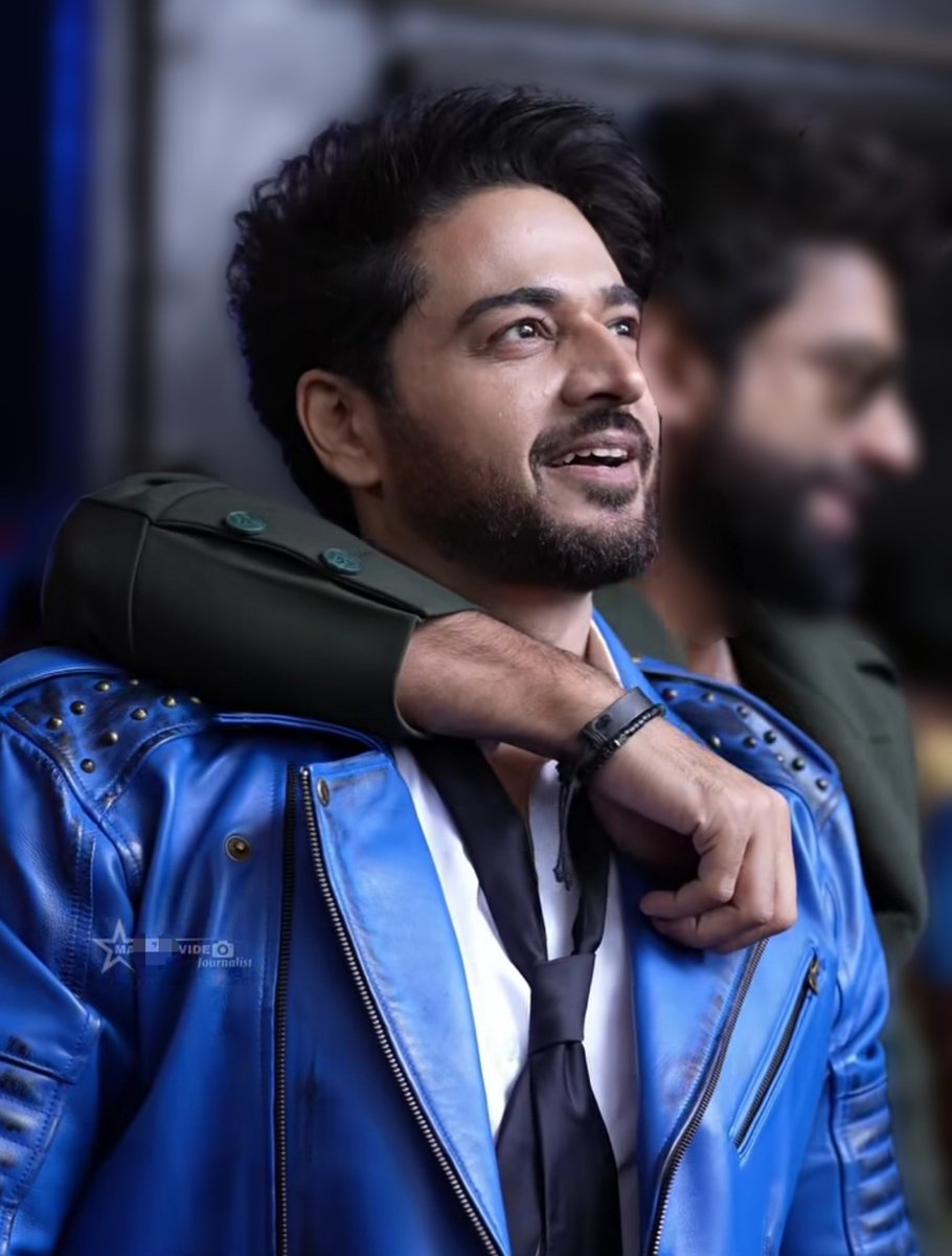 NinjEdits's tweet photo. His features don’t sit quietly on his face... they come and tease our senses. 

#GauravKhanna #KhatronKeKhiladi15 https://t.co/y7InWrK2PB