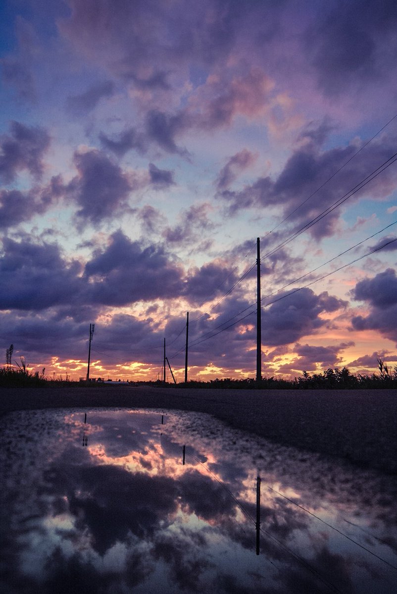 gajumaruu_s's tweet photo. 雨上がりの夕焼け空が綺麗だった https://t.co/yonZeere1A