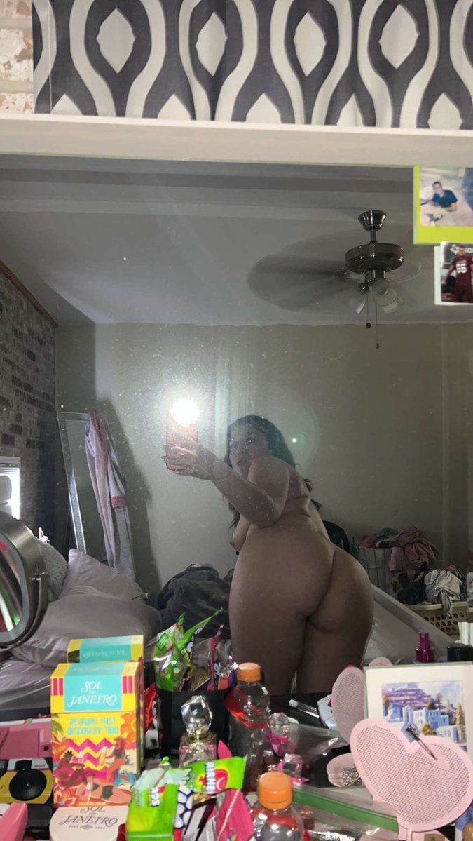 Jamesgr3at's tweet photo. My brutal bull is forcing me to risk post my GF or else he will make her a permanent webslut😶 https://t.co/TwQoDe0LhR