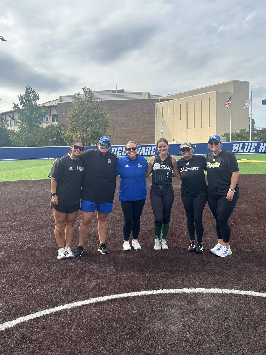 Addywetzel2028's tweet photo. I had an amazing time at the @Delaware_SB junior day yesterday! I loved getting to learn from the team and compete. Thank you coaches @AndradeN23 @CoachBellisari @CoachJenSteele @CoachJillMoore for your feedback! https://t.co/DHxOrS0bk1